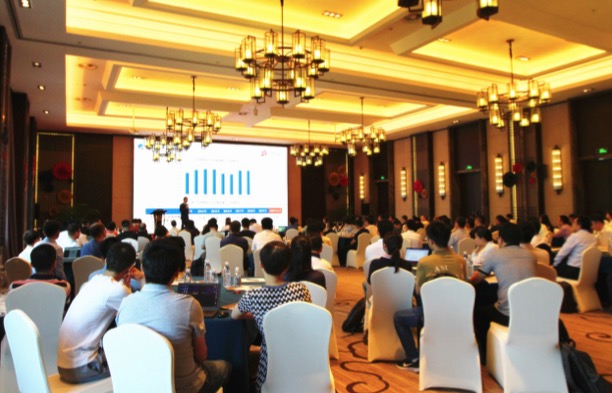 【動(dòng)態(tài)新聞】天堂硅谷2020年半年度經(jīng)營形勢(shì)分析會(huì)暨第六屆讀書會(huì)圓滿舉行